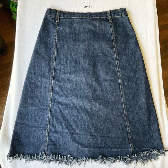Emma’s Designs Women’s Kneelength Frayed-hem Frontbutton Denim Skirt size S,Blue - Picture 8 of 8